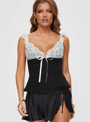 Delvonte Top Black