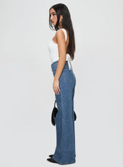 Lucille High Rise Flared Jeans Mid Wash